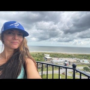 Meet your Posher, Myra